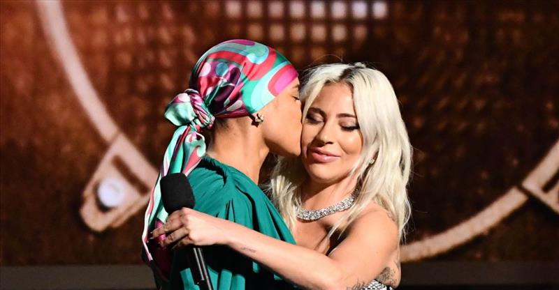 Alicia Keys reage à fã pedindo que ela faça uma música com Lady Gaga