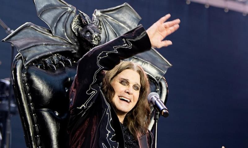Morre Ozzy Osbourne aos 76 anos 